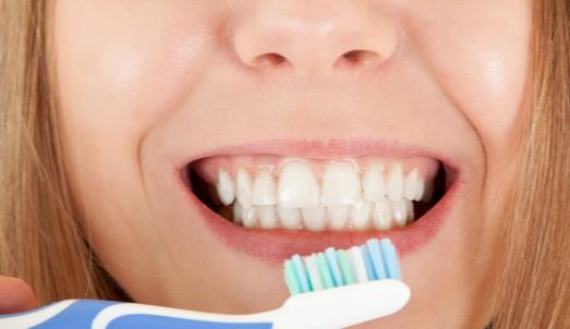 做好牙齿的美白很关键 爱护牙齿的12个小常识