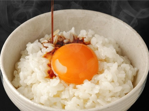 日本鸡蛋浇饭好吃吗