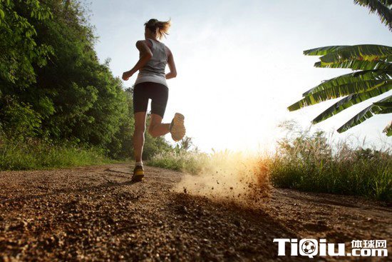 专业跑者的训练指南 山坡跑有助提高各项跑步素质