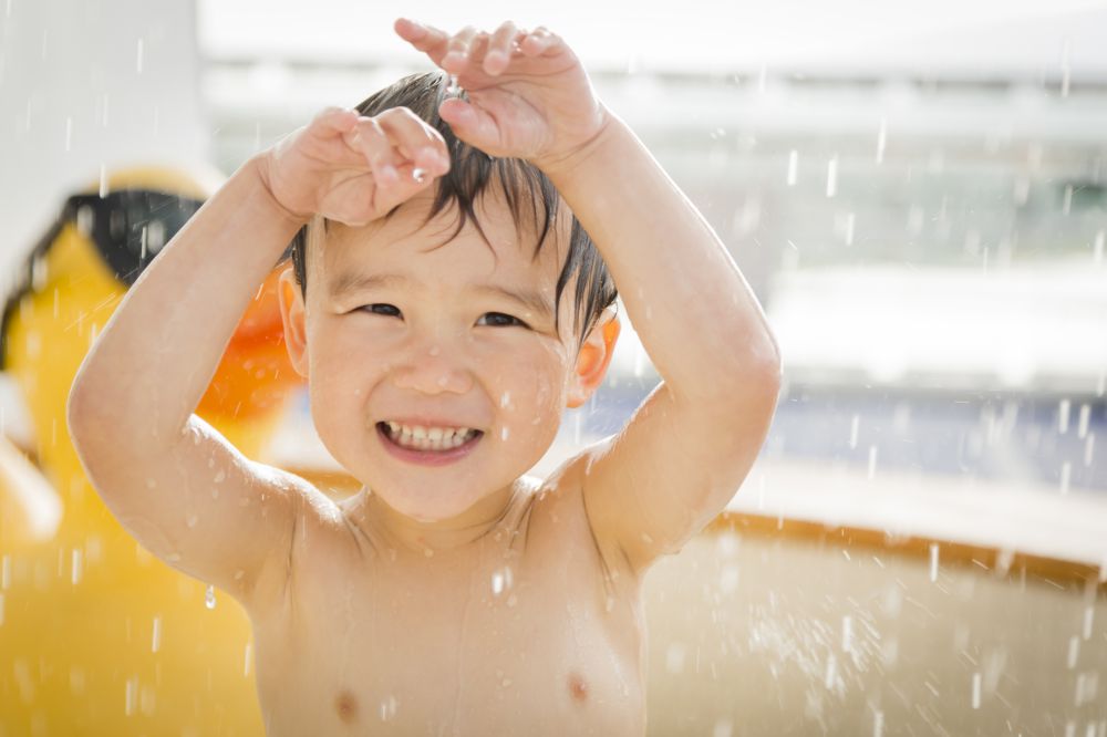 夏天再热这5种情况也不要给孩子洗澡，否则是在害他！