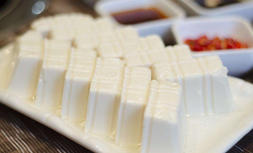 豆腐“益气和胃，降浊热”，这个夏天，你的餐桌上怎么能少得了它？