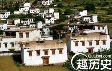 维吾尔族人习惯住在什么样的房子里