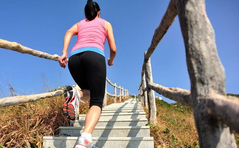 爬楼梯减肥 让你月减10公斤