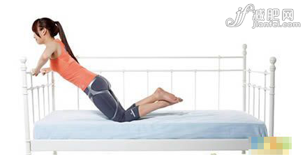 宅星人减肥瑜伽 赖在床上照样减重