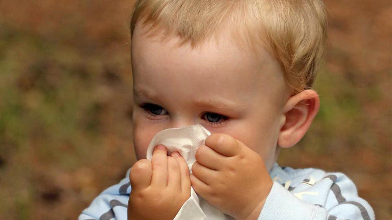导致宝宝鼻塞常见的原因有哪些？如何处理？