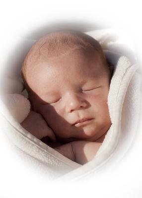 婴儿睡觉不醒不吃奶  婴儿每天睡多少才够