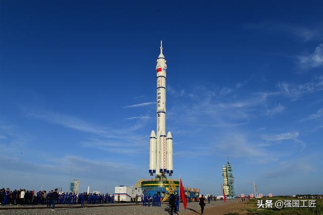 国之重器！100吨级重型火箭即将面世，中国向载人登月进军