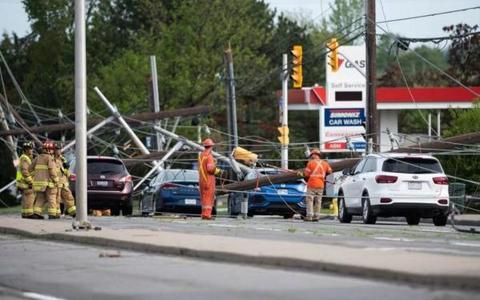 加拿大东部风暴造成至少8人死亡 数十万居民断电