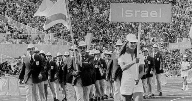 1972年，8个黑影轻松进入奥运村，一个小时后半个德国都被惊动