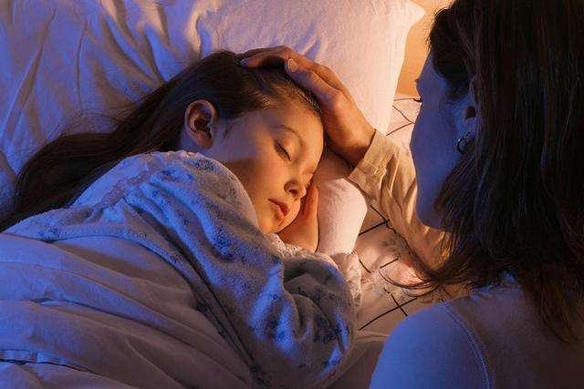孩子多大分房睡？不是3岁，也不是5岁