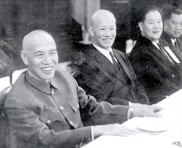 蒋介石身为民国总统，月薪多少？